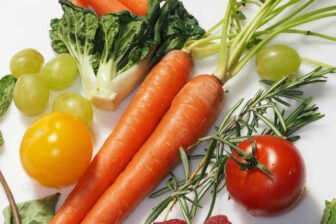 Vitamín A – na co je dobrý? Potraviny, dávkování, příznaky nedostatku, předávkování